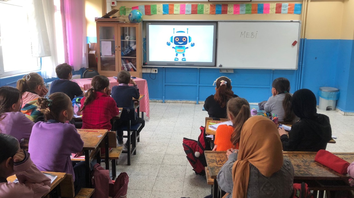 Okulumuz Öğrencilerine MEBİ Platformu Tanıtımı Yapıldı